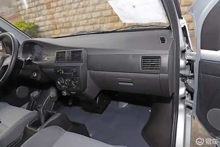 【五菱荣光小卡2017款1.