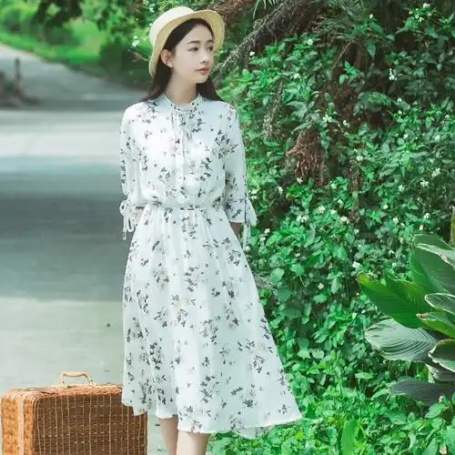 复古小清新雪纺连衣裙女夏文艺白色森系碎花裙子中长裙