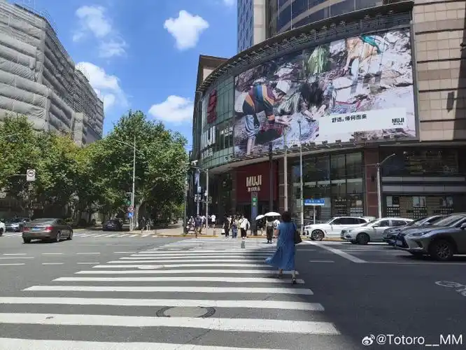 不变的街道#城市风景#上海·淮海路商业街