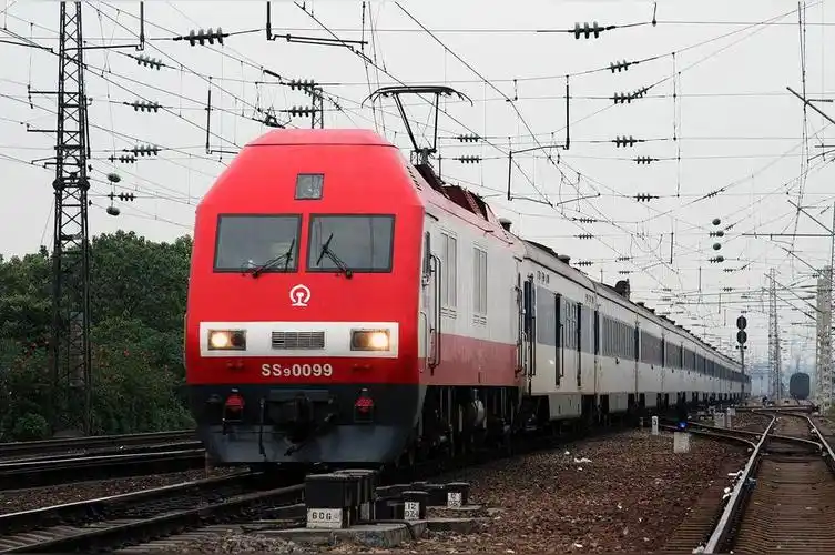 韶山9型电力机车(株洲电力机车公司制造的机车)_尚可名片