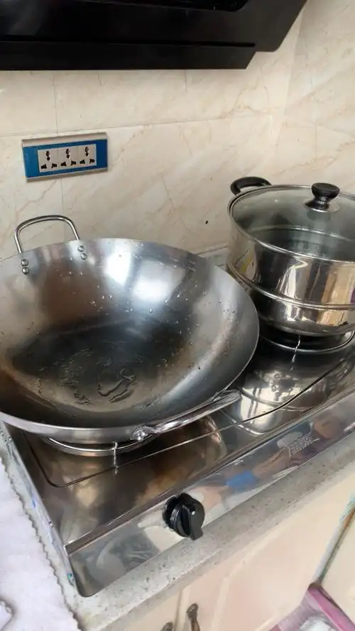 40cm不锈钢双耳边锅 圆底钢板锅 无涂层炒锅大锅 酒店食堂饭店用晒单