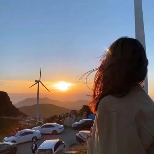 头像丨再多看一眼就会爆炸的背影头像_网易订阅