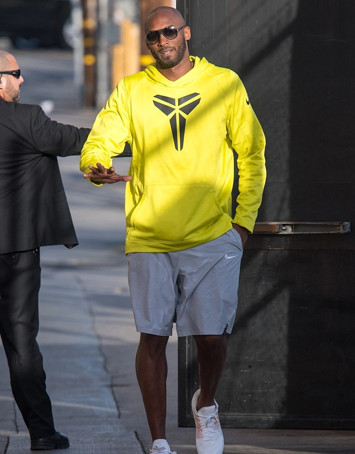 科比录节目亮小黄衣比v卖萌 散发男神魅力