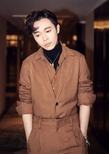 吴青峰经纪人合作洽谈13524211195