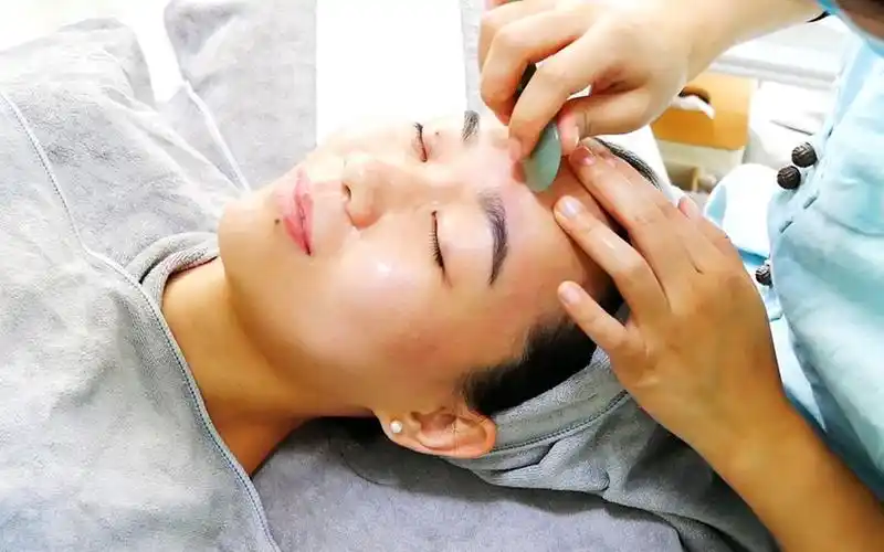 青岛探店┃体验中国传统皮肤管理面部拨筋