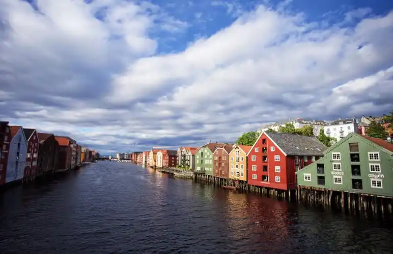 anny的旅行2017年挪威day10特隆赫姆半日游搭火车去博多