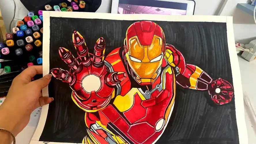 马克笔手绘钢铁侠