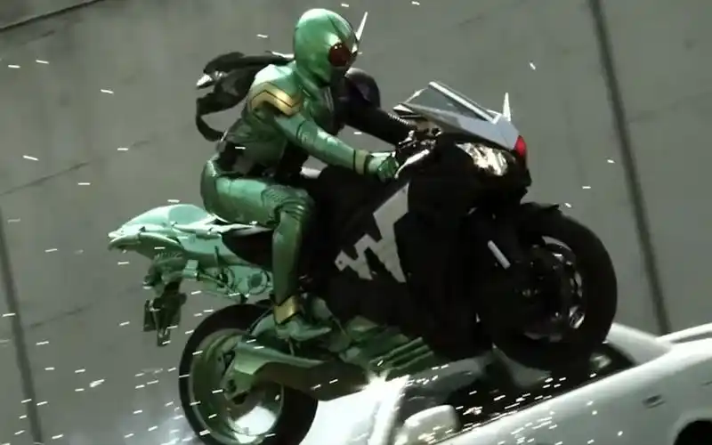 假面骑士w剧场版:w高能机车战斗秀翻财团x战斗员!帅爆了!