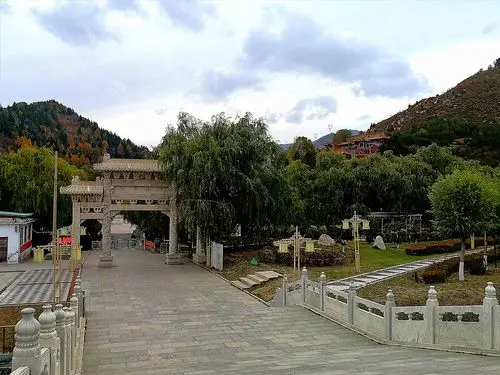 芦芽山汾河源头之二