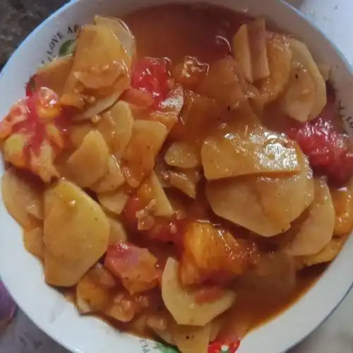 二智小少女做的西红柿炒土豆