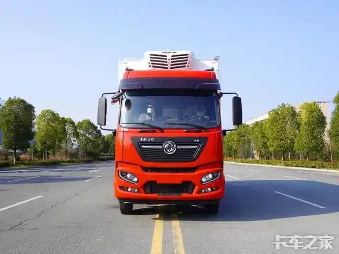 东风天锦kr高顶双卧