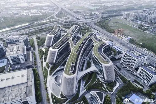 看见 ·今天,我路过了携程总部