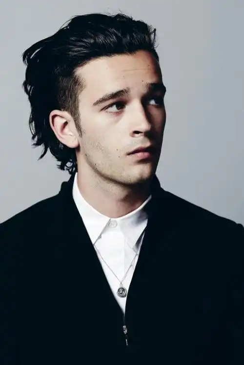 matthew healy   显示全部