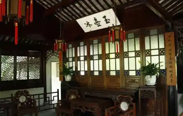 苏州拙政园玲珑馆堂上的叶氏手笔”玉壶冰”