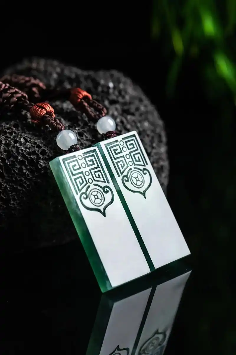 私人制定 #翡翠雕刻设计  仿古无事牌 - 抖音