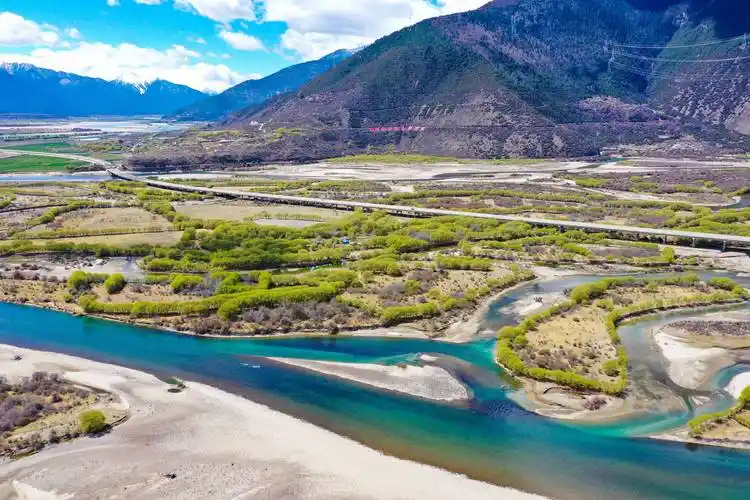 西藏旅游路线攻略,西藏旅游必去景点攻略,第一次去必看_拉萨_林芝