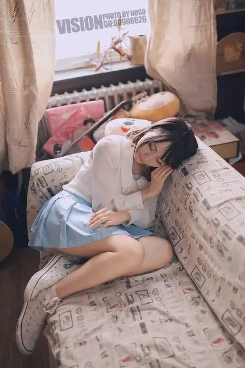 穿裙子的女生真的会比穿牛仔裤的女生更吸引人么