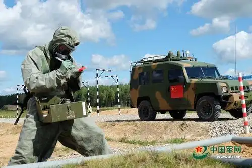中国防化兵夺冠两项 勇士防化侦察车曝光