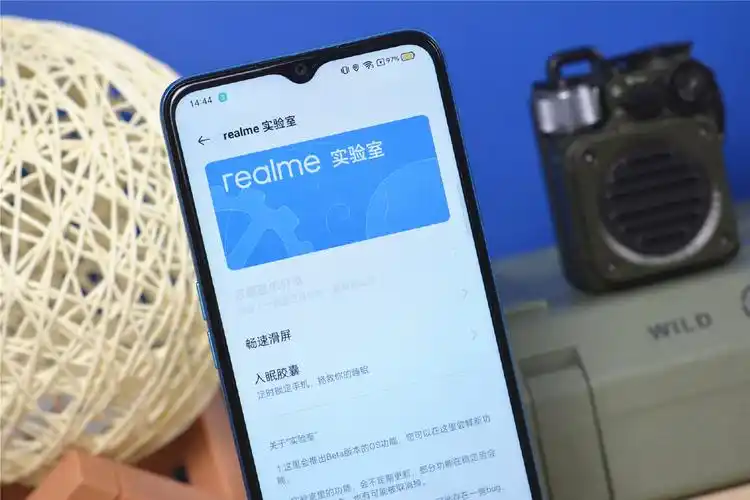realmev11评测一亿像素拍照5000毫安电池还支持5g双卡双待