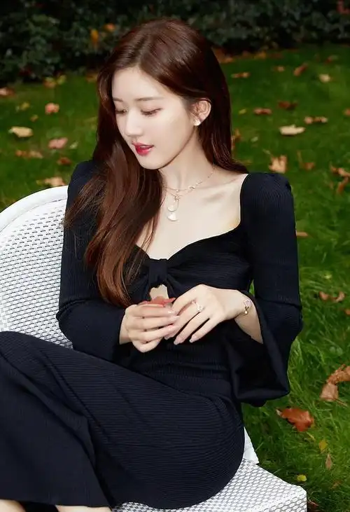 赵露思|礼服_新浪新闻