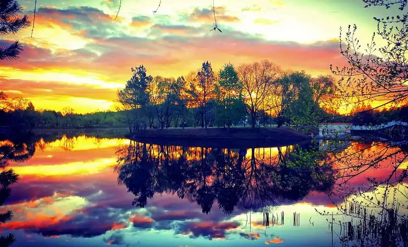 梦幻仙境月亮湾