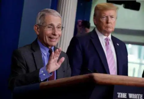 特朗普转发解雇福奇推特美媒称甩锅游戏全面启动