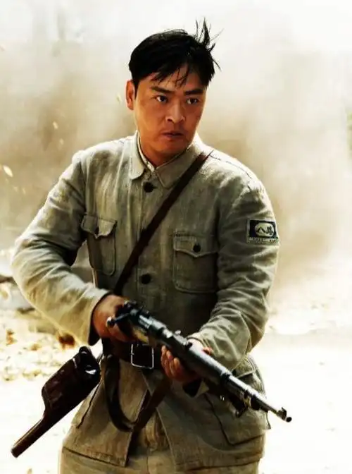 亮剑"魏和尚",拍戏炸瞎双眼跳楼自杀未遂,得了飞天奖又如何?