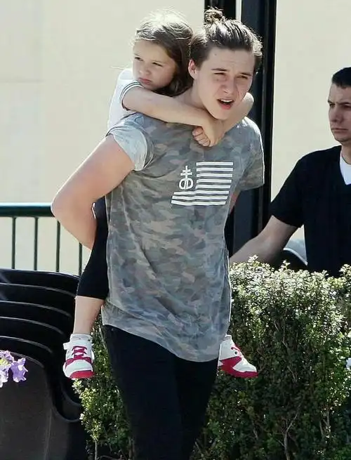 贝克汉姆的掌上明珠:最会投胎的女孩,12岁出落得亭亭玉立|贝嫂|贝小七