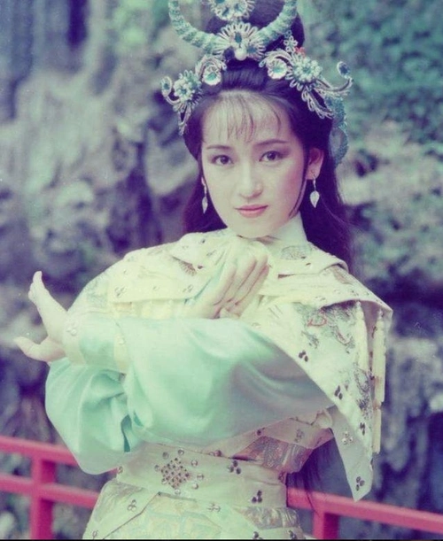 孙俪婆婆曾和赵雅芝齐名被称最美程灵素却遭遇婚变又再婚