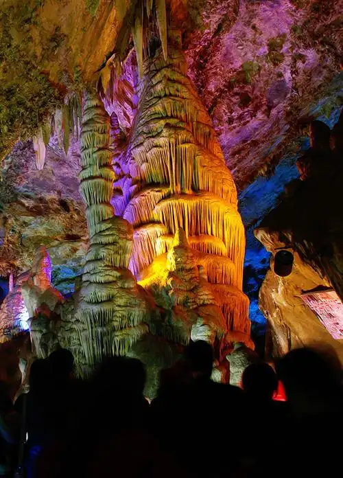 八亿年的等待——鸡冠洞