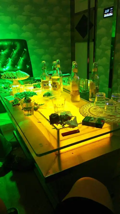 所有啤酒买一送一