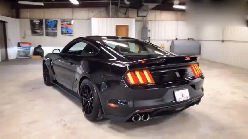 dou是好车 #改装车文化 #抖音汽车 #超跑 #野马蝰蛇