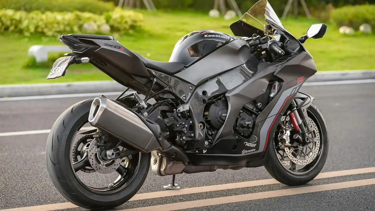 川崎大牛 品牌:川崎(大贸) 车型:ninja02zx-10r 年份:2021.