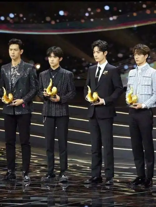 以肖战为标尺,就能推测出同框男星身高是否注水|邓超|李现|王一博