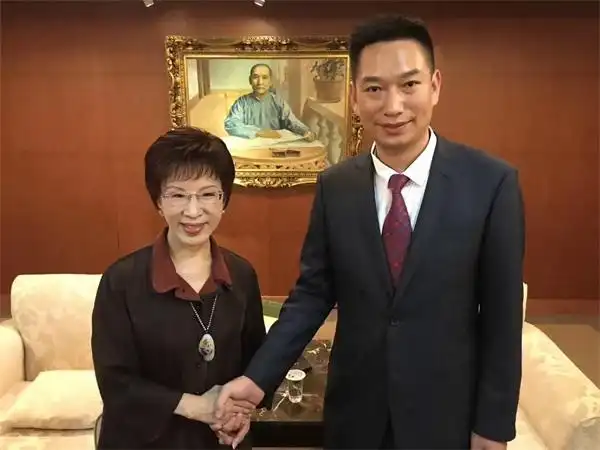 石宝峰先生档案揭秘