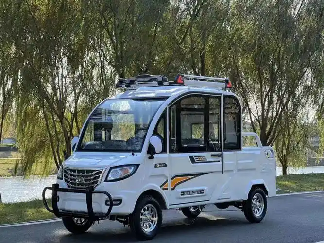 全新升级四轮电动车货客两用