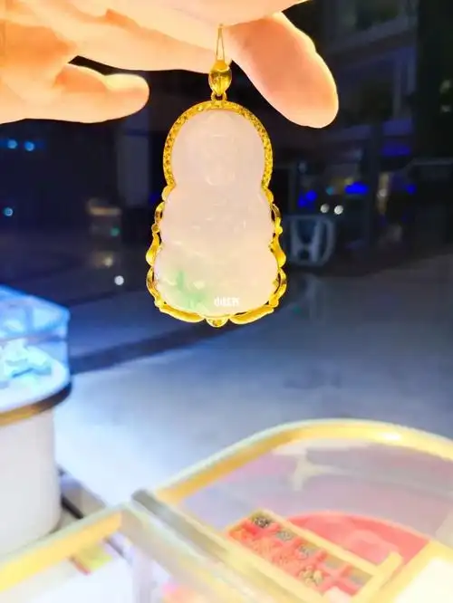 金镶玉观音