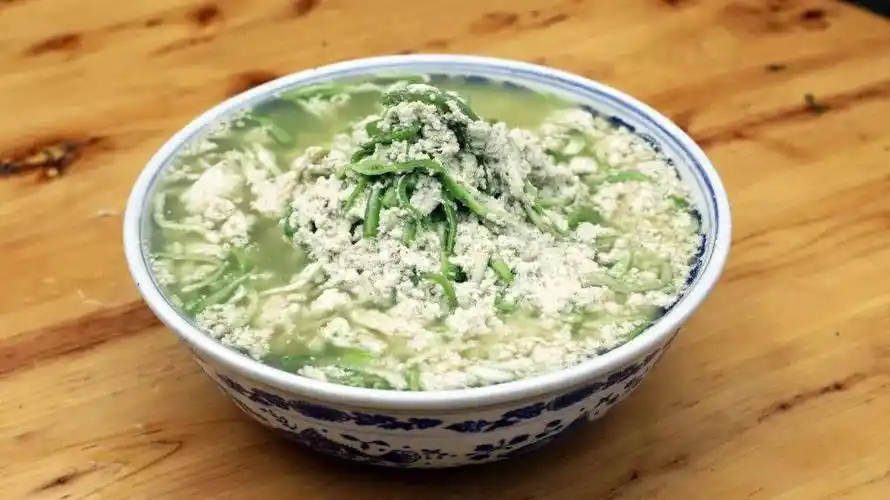 【大师的菜】杀牛都等得,点豆花等不得,心急吃不了"菜汤豆花"!_干黄豆