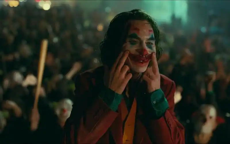 dc小丑跳舞全片段4k60帧素材向