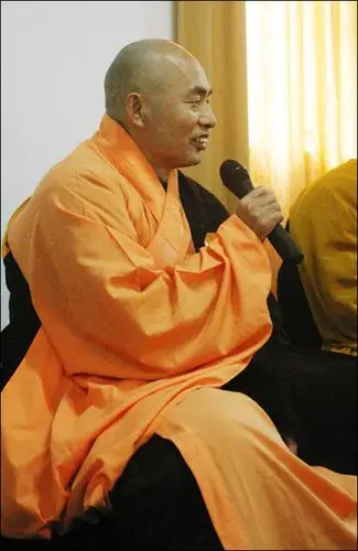 济群法师为大众作开示