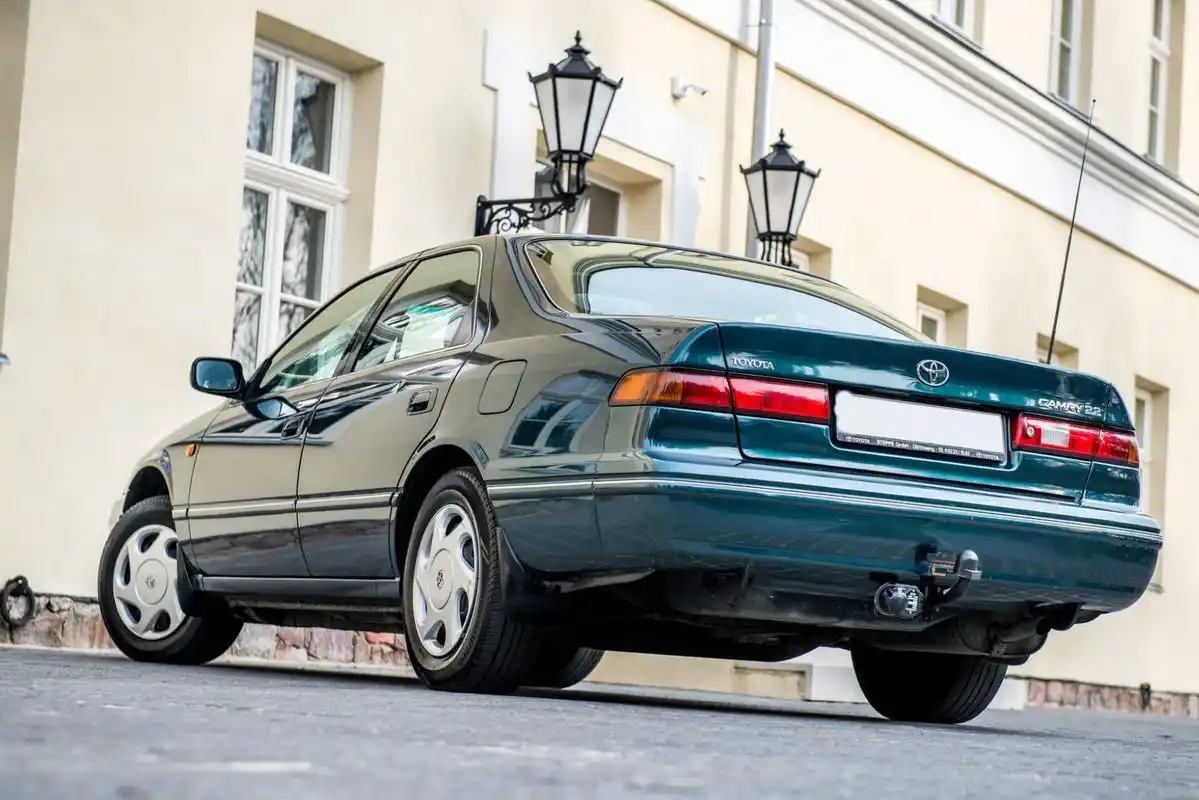 1997年第二代宽体丰田佳美2.