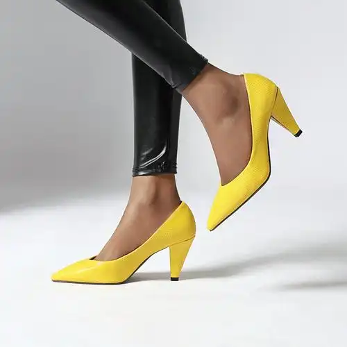 2020新款欧美性感尖头粗跟锥形跟单鞋外贸大码高跟鞋气质蛇纹女鞋