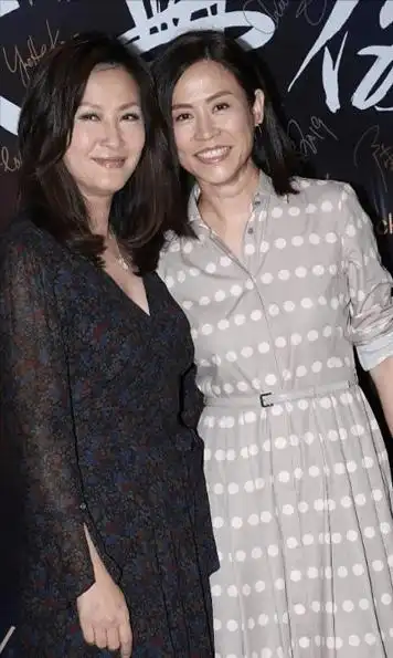 陈慧珊为梁锦松而分手,后者转头娶了伏明霞,午夜梦回时可后悔过