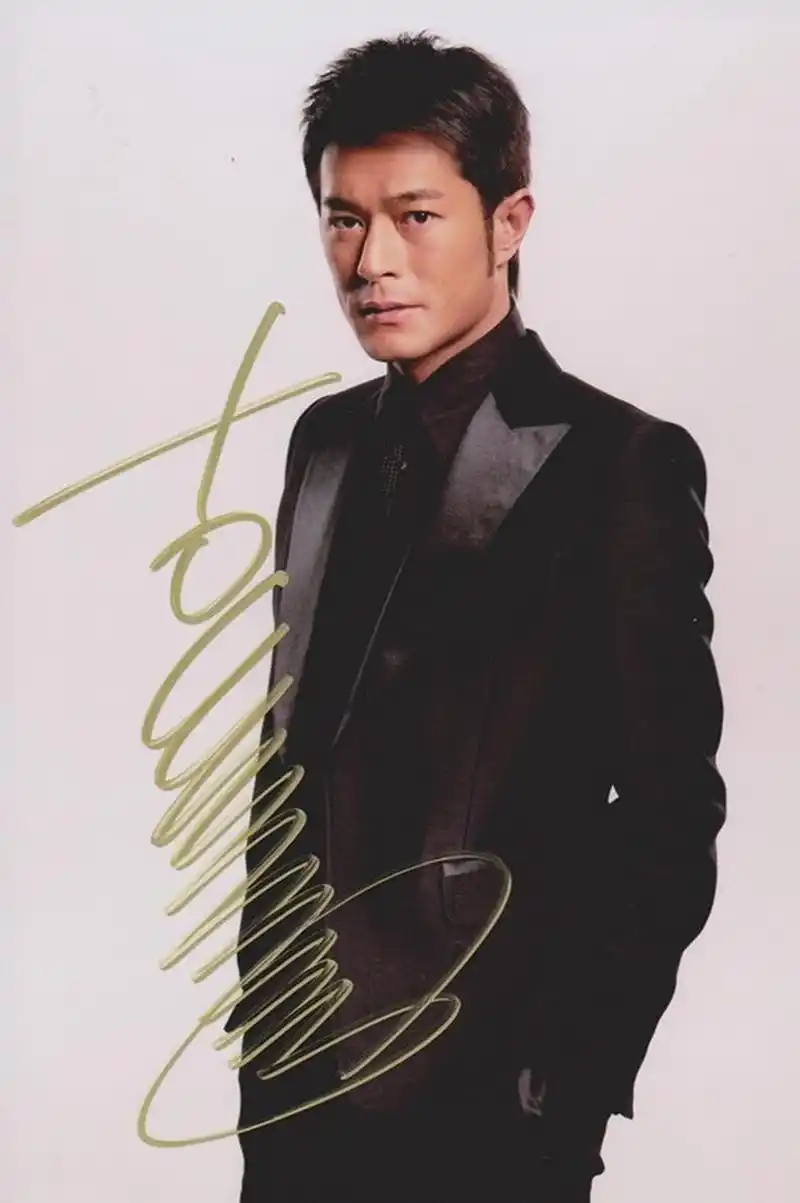 如果旋风土豆要做品牌,金主爸爸一定要请古天乐当代言人啊,古仔的签名