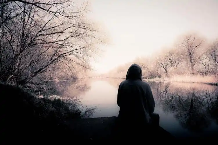 心累想哭好无助的图片