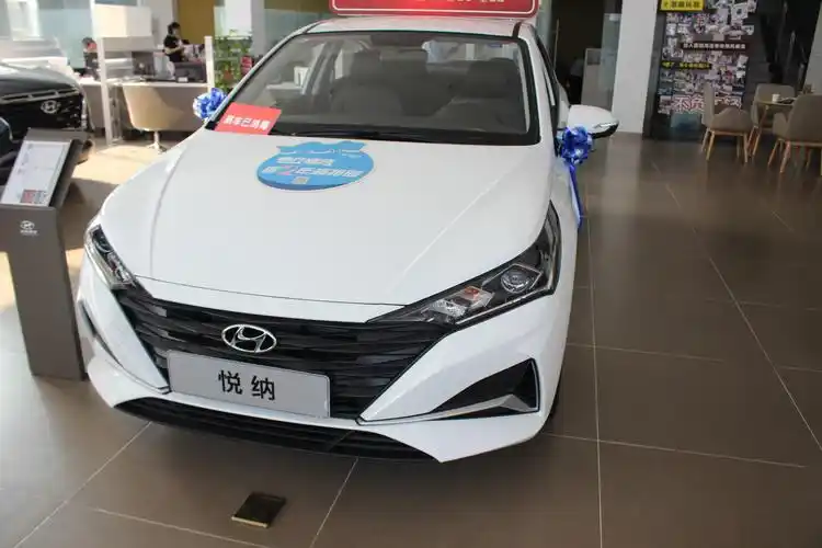 探店2020款现代悦纳,外观精致,经济又实用,油耗低,价格降了!