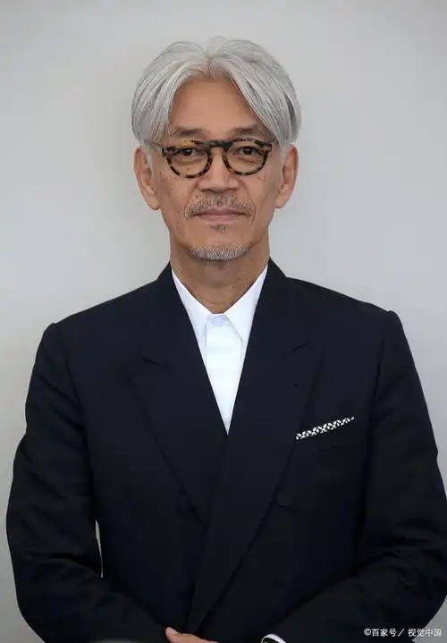 坂本龙一:日本著名音乐家,作曲家,钢琴家因癌症去世,享年71岁