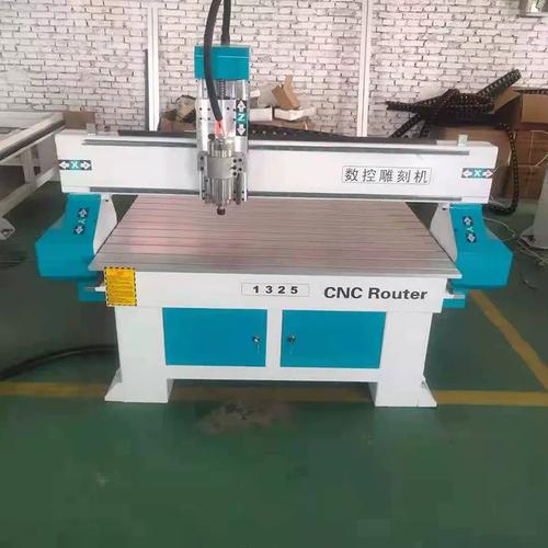 雕刻机多头木工雕刻机大型数控雕刻三维立体人像工艺品摆件雕刻机