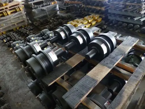 厂家供应挖掘机配件 挖机配件 底盘件 四轮一带 小松pc300托链轮