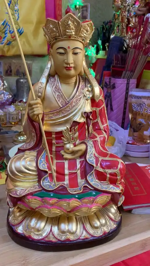 香樟木佛像 南无地藏王菩萨 开脸法相庄严 闽南纯手工彩绘人物摆件